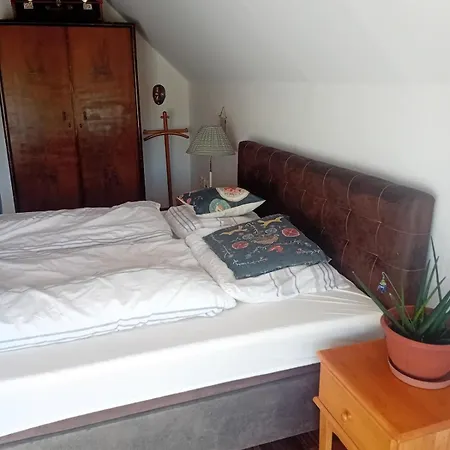 Utulne Zatisie V Zoborskom Dome